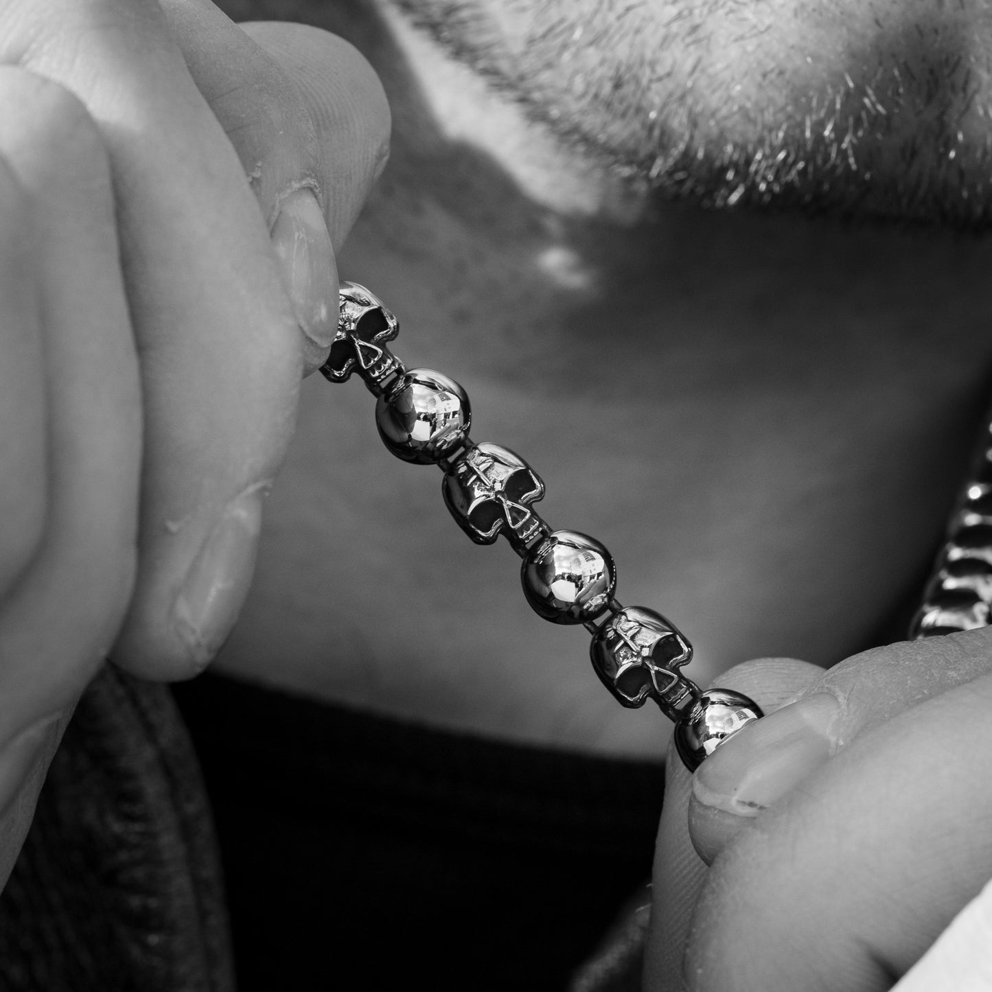 Headlock Stainless Steel skull chain necklace