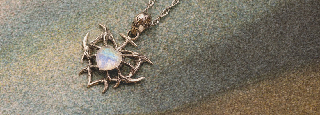 June Birthstone: Your Guide to Pearl, Alexandrite & Moonstone Meaning, Color & Jewelry