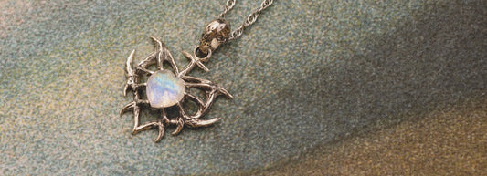 June Birthstone: Your Guide to Pearl, Alexandrite & Moonstone Meaning, Color & Jewelry