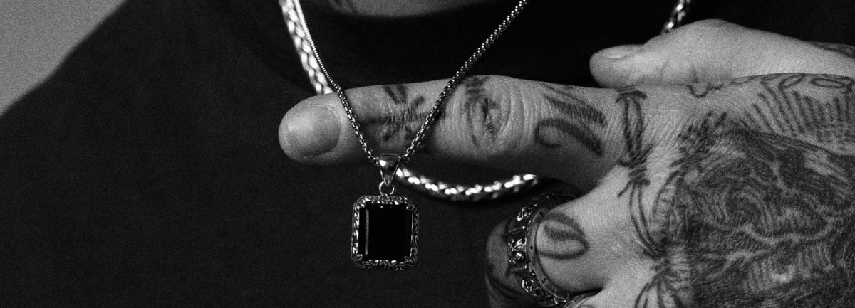How to Layer Necklaces: The Complete Guide