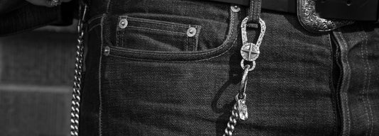How to Wear a Wallet Chain