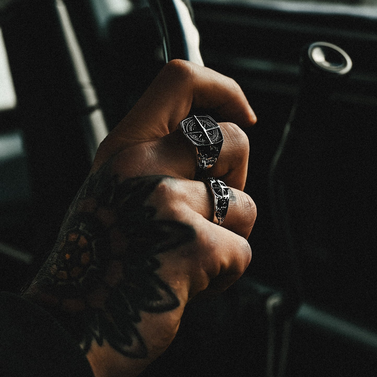 Man wearing silver tortuga ring