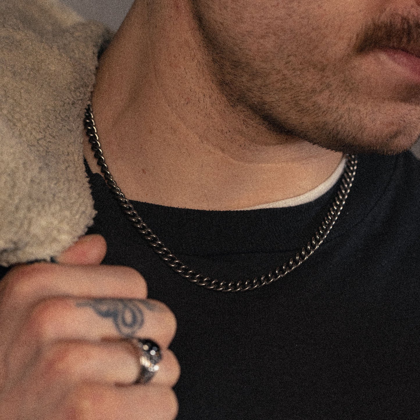 Stainless steel antiqued patina finish figaro chain necklace