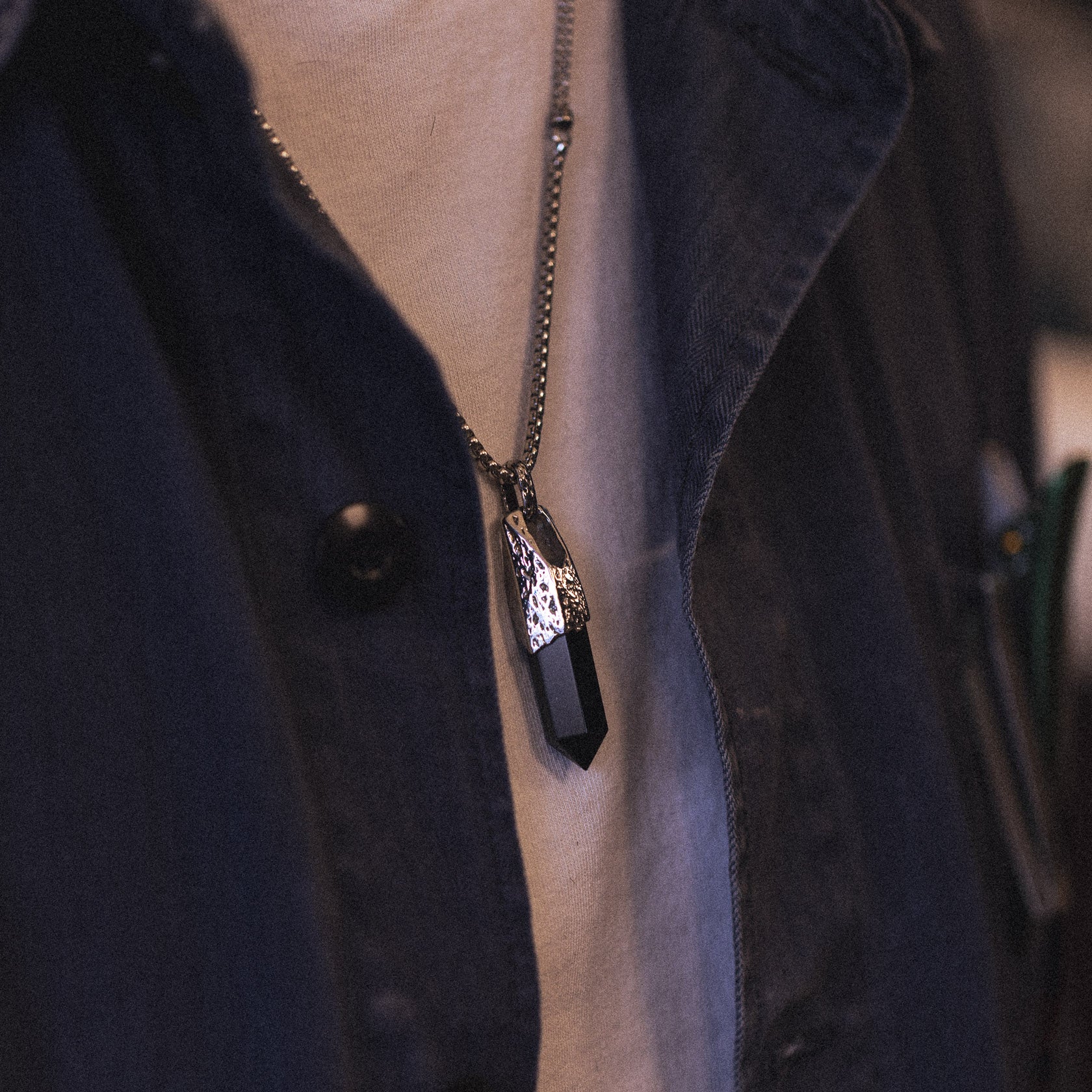 Kalos: Mens Black Onyx Pendant in Stainless Steel – Clocks and Colours