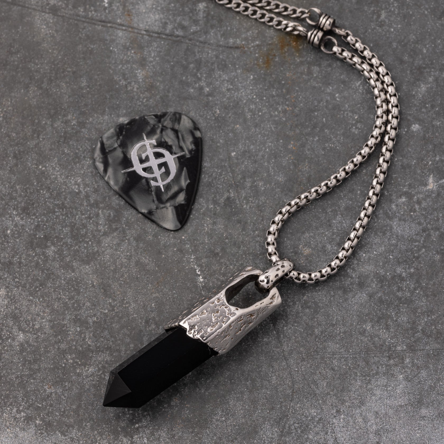アクセサリー REGALEGALEAN Kalos: Mens Black Onyx Pendant in Stainless Steel – Clocks and Colours