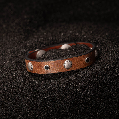 Nomos x Brown