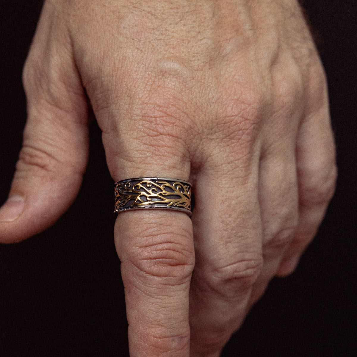 Torrent stainless steel ring - on figure