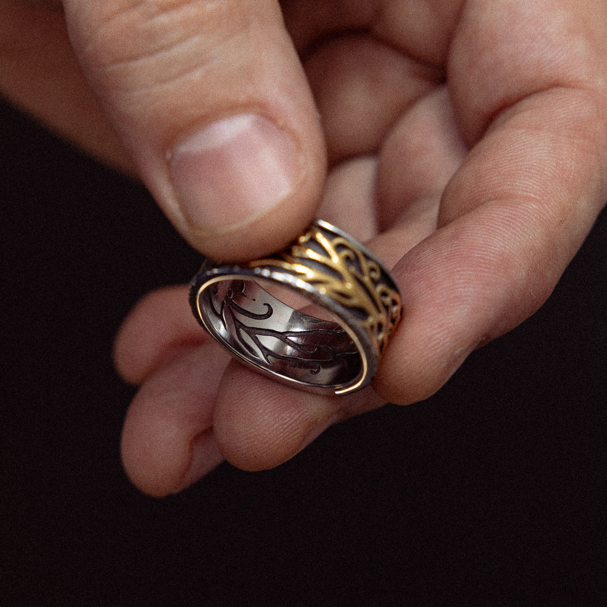 Torrent stainless steel ring - on figure