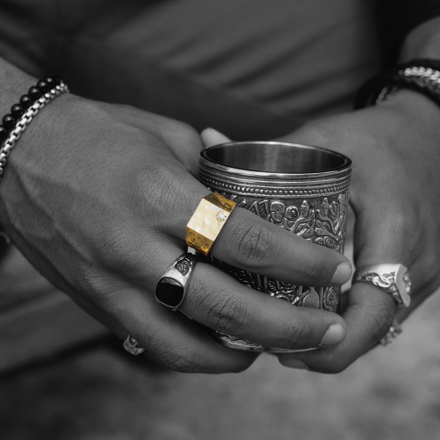 Cinder x Gold